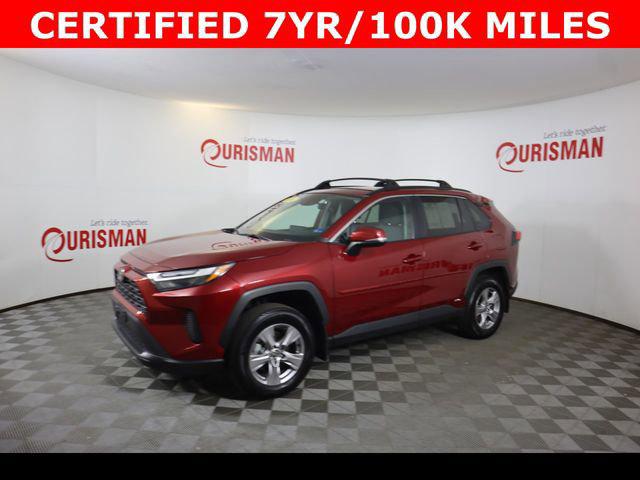 2025 Toyota RAV4 XLE - Photo 5