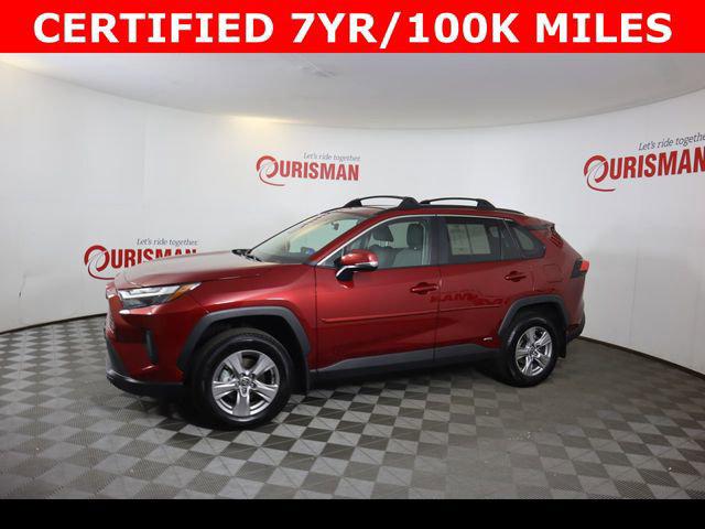 2025 Toyota RAV4 XLE - Photo 6