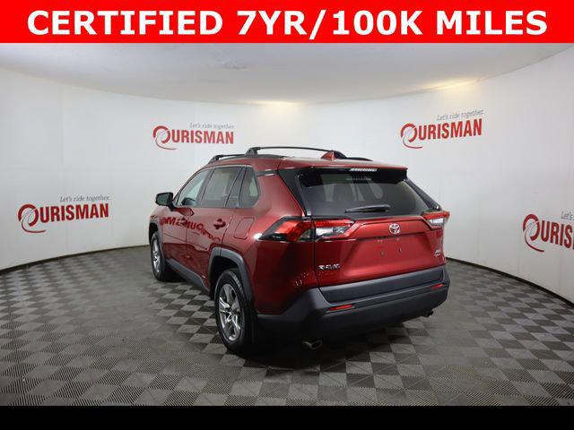 2025 Toyota RAV4 XLE - Photo 8
