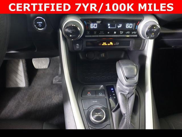 2025 Toyota RAV4 XLE - Photo 26