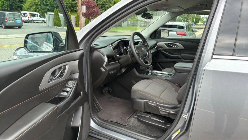 2020 Chevrolet Traverse FWD LS