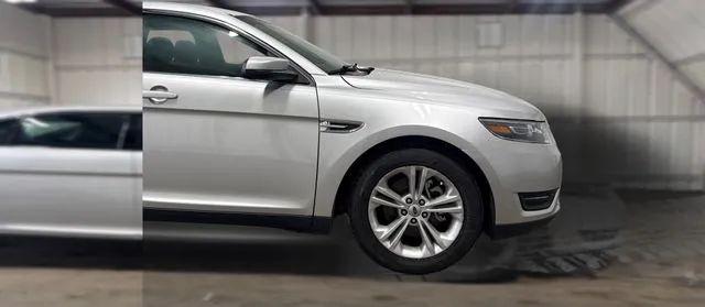 2016 Ford Taurus SEL
