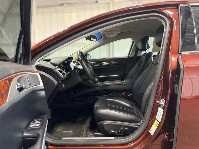 2016 Lincoln MKZ Base