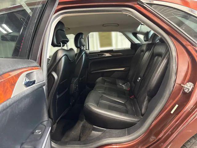 2016 Lincoln MKZ Base
