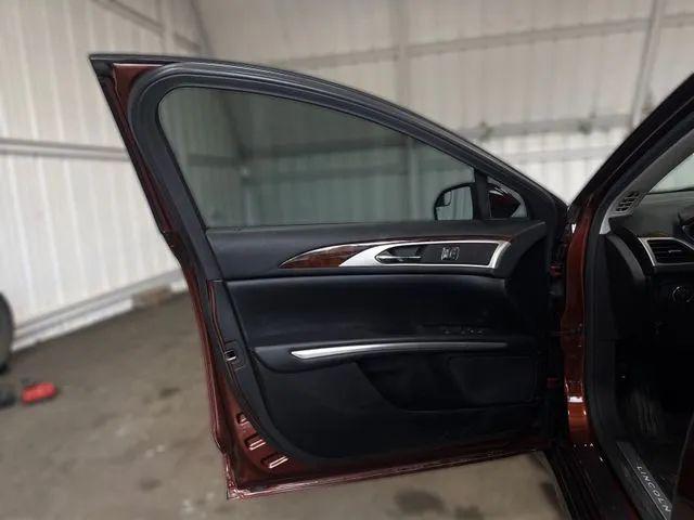 2016 Lincoln MKZ Base