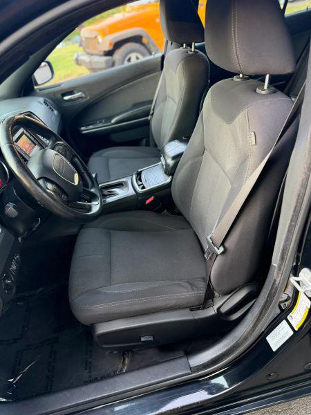 2015 Dodge Charger SE