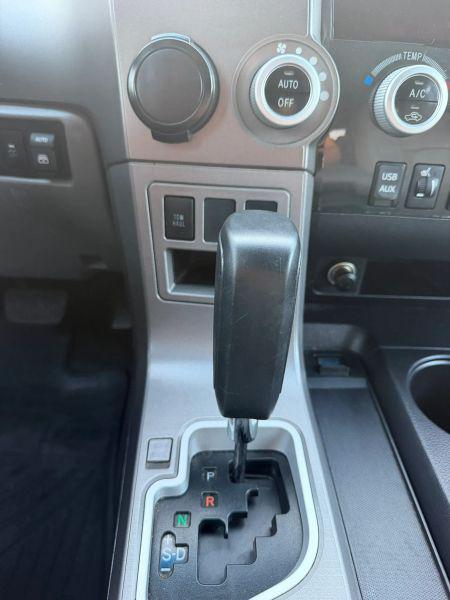2015 Toyota Sequoia SR5 5.7L V8