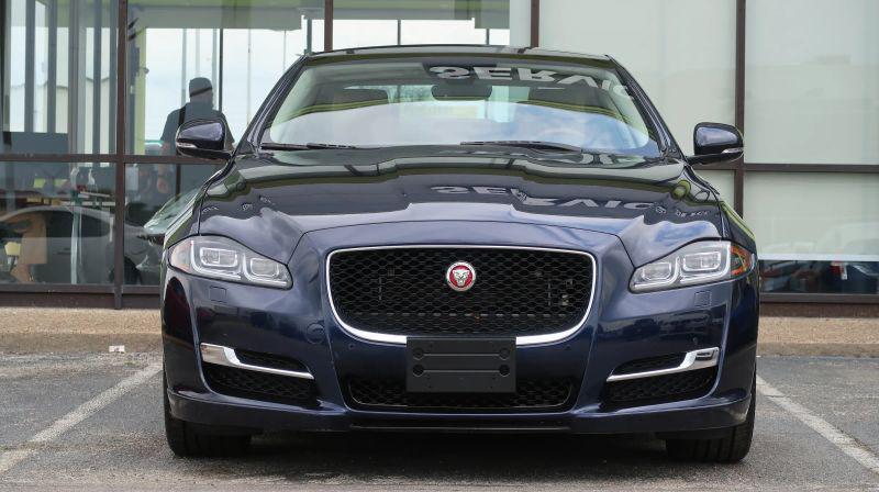 2019 Jaguar XJ R-Sport