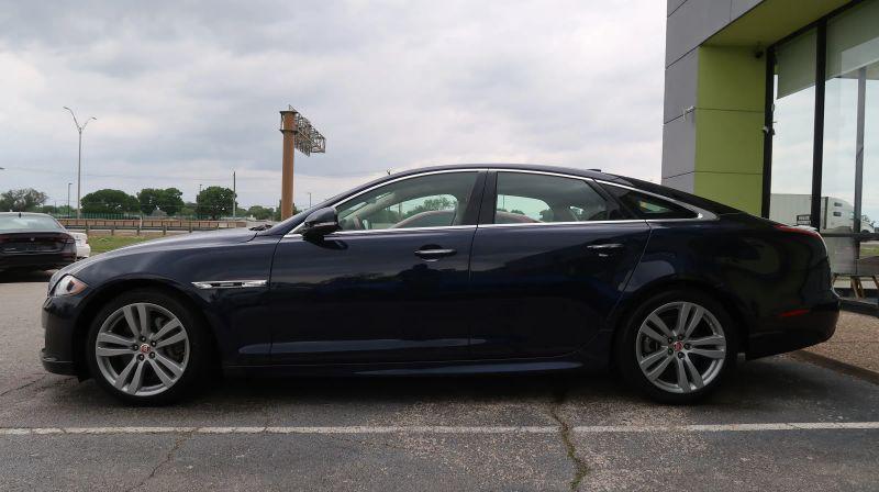2019 Jaguar XJ R-Sport