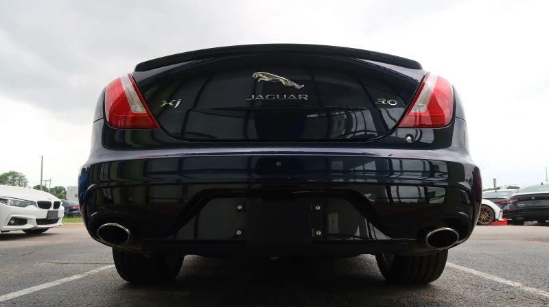 2019 Jaguar XJ R-Sport