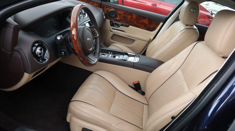 2019 Jaguar XJ R-Sport