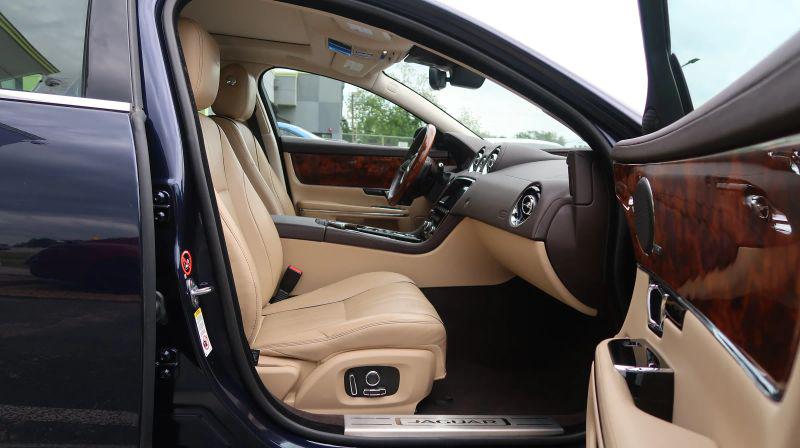 2019 Jaguar XJ R-Sport