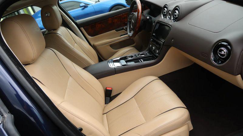 2019 Jaguar XJ R-Sport