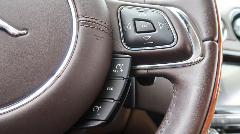 2019 Jaguar XJ R-Sport