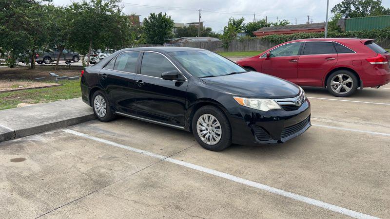 2013 Toyota Camry LE