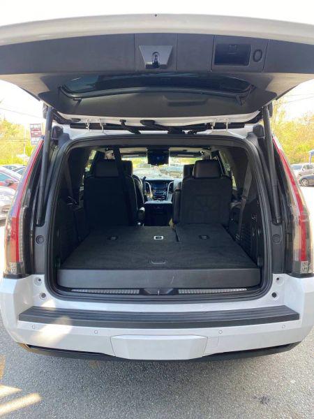2019 Cadillac Escalade Platinum