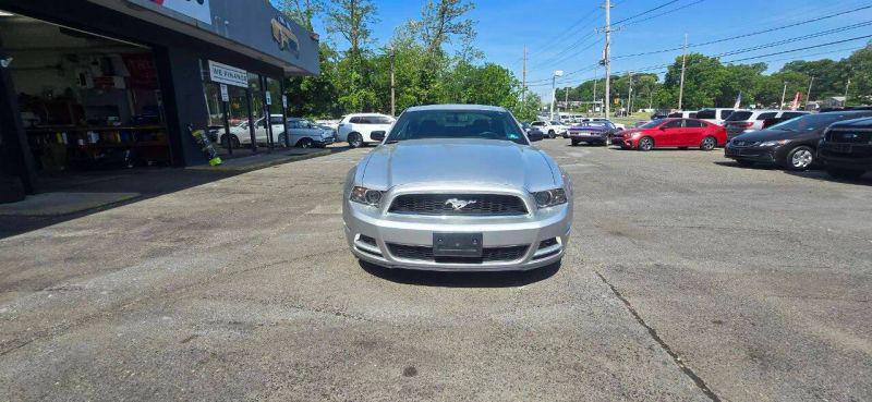 2014 Ford Mustang V6