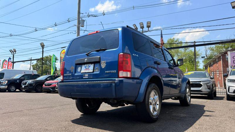 2009 Dodge Nitro SE