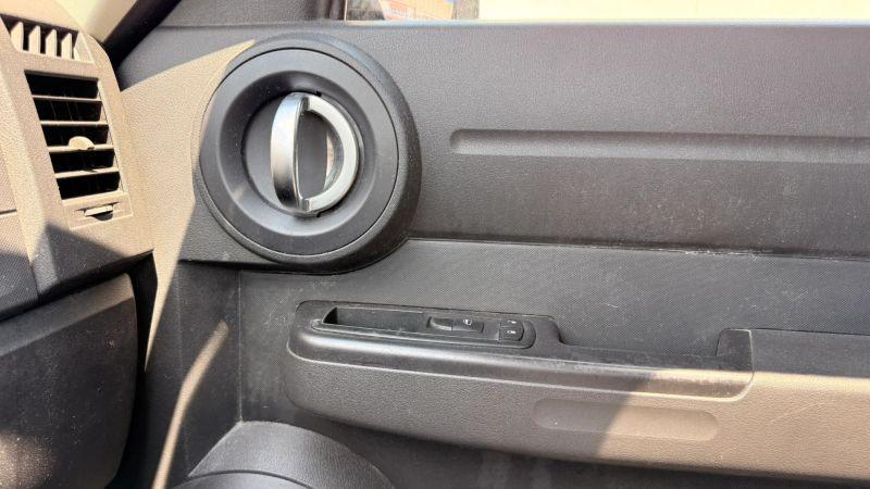 2009 Dodge Nitro SE