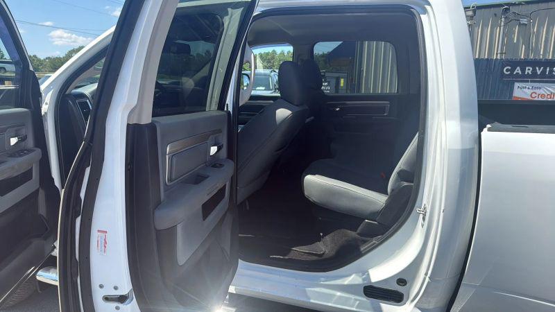 2018 Ram 3500 Big Horn Crew Cab 4x4 8' Box