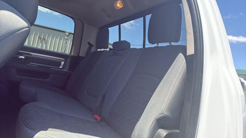 2018 Ram 3500 Big Horn Crew Cab 4x4 8' Box
