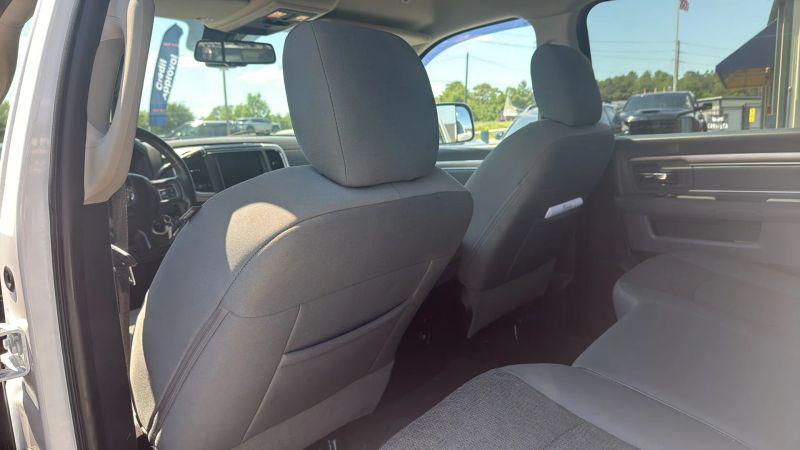 2018 Ram 3500 Big Horn Crew Cab 4x4 8' Box