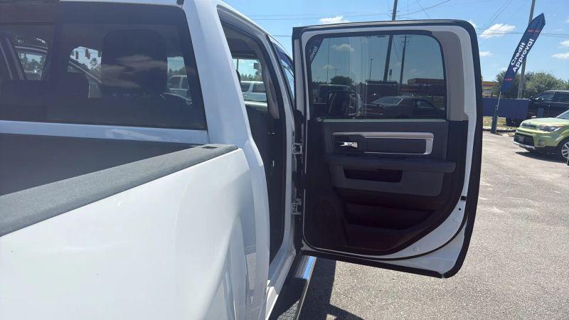 2018 Ram 3500 Big Horn Crew Cab 4x4 8' Box