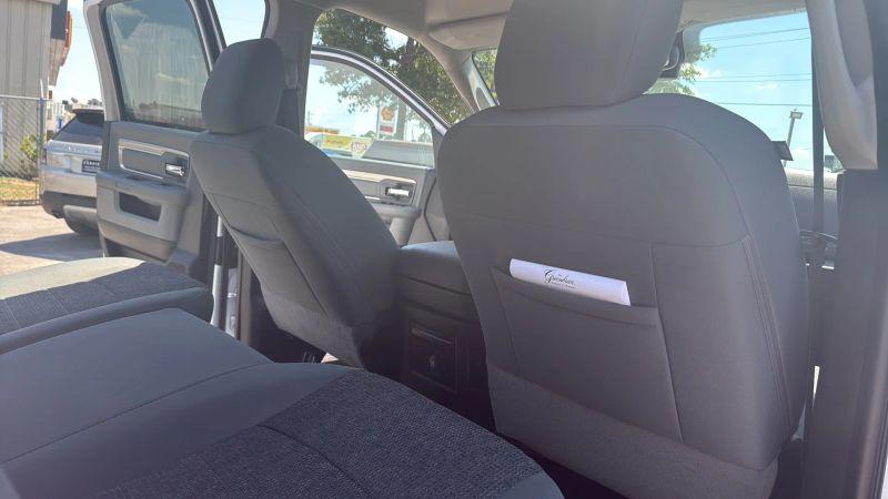 2018 Ram 3500 Big Horn Crew Cab 4x4 8' Box