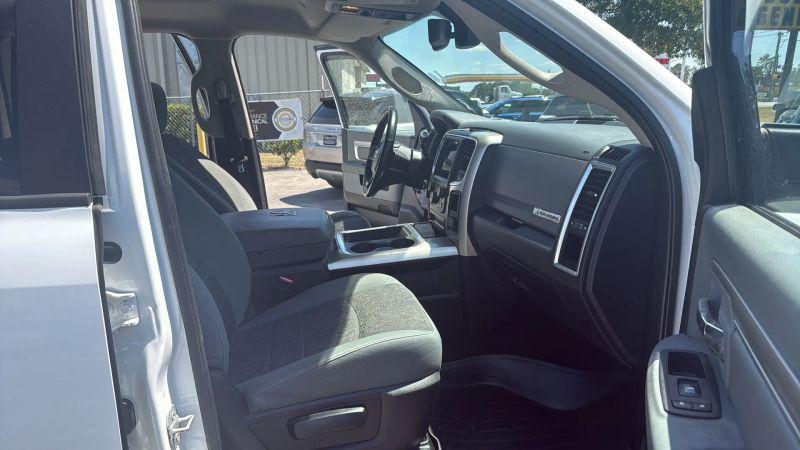 2018 Ram 3500 Big Horn Crew Cab 4x4 8' Box