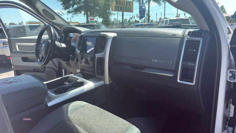 2018 Ram 3500 Big Horn Crew Cab 4x4 8' Box