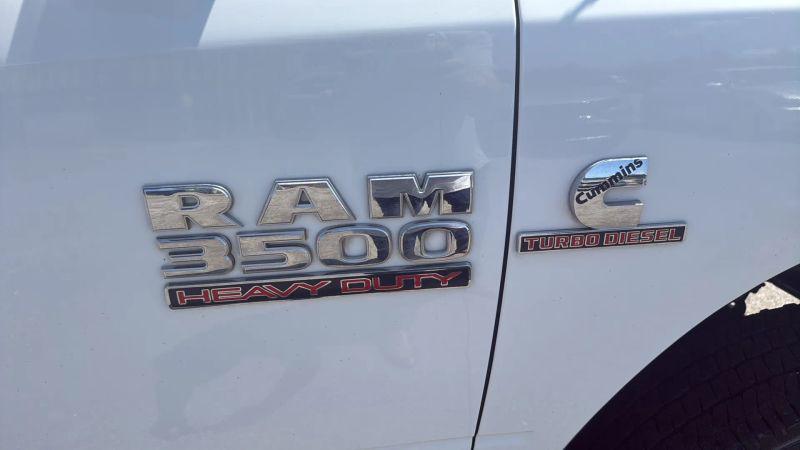 2018 Ram 3500 Big Horn Crew Cab 4x4 8' Box
