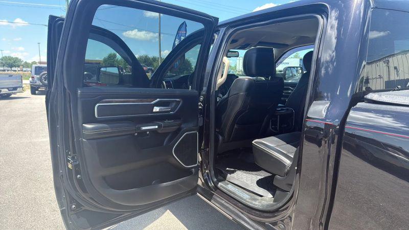 2020 Ram 1500 Laramie Crew Cab 4x4 6'4" Box
