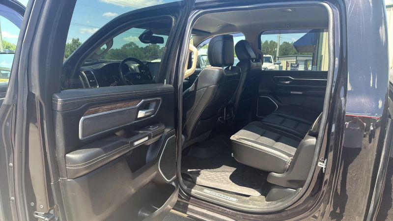 2020 Ram 1500 Laramie Crew Cab 4x4 6'4" Box