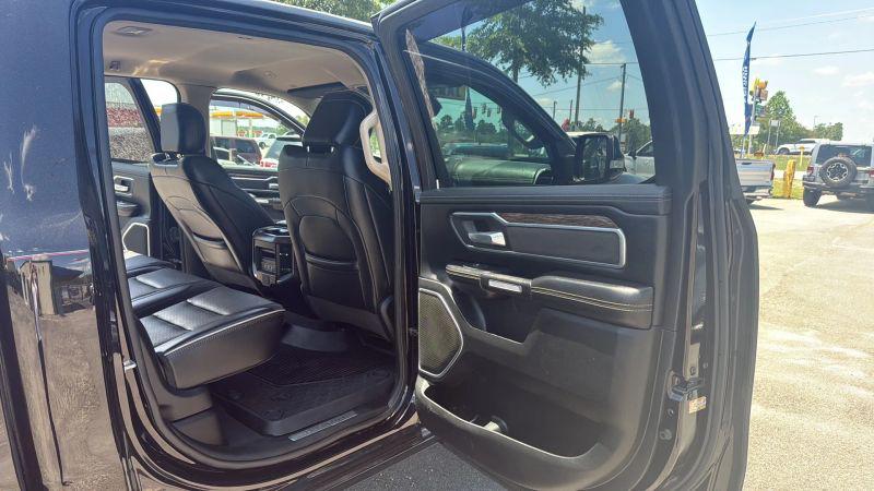 2020 Ram 1500 Laramie Crew Cab 4x4 6'4" Box