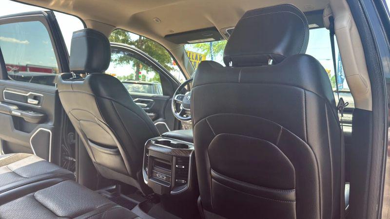 2020 Ram 1500 Laramie Crew Cab 4x4 6'4" Box