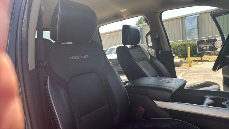 2020 Ram 1500 Laramie Crew Cab 4x4 6'4" Box