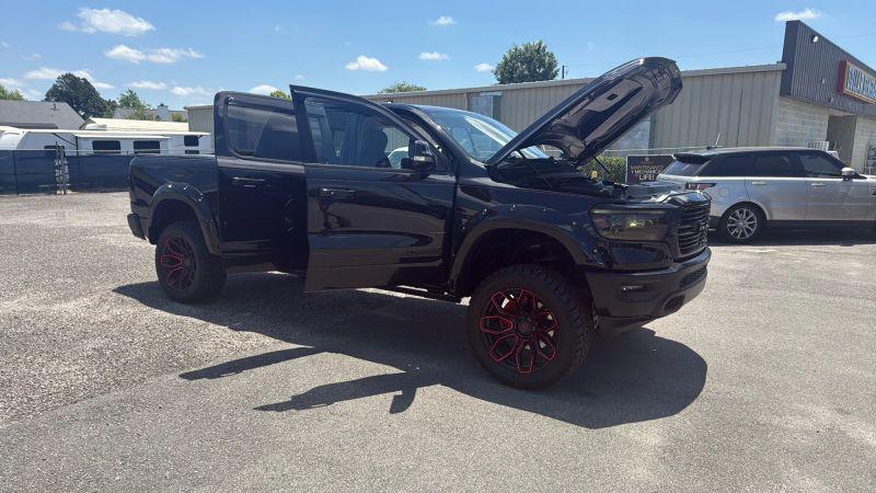 2020 Ram 1500 Laramie Crew Cab 4x4 6'4" Box
