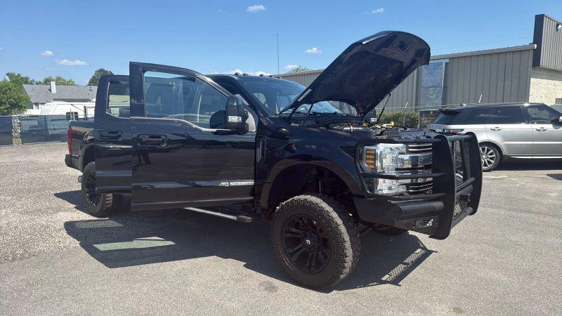 2017 Ford F-250 LARIAT