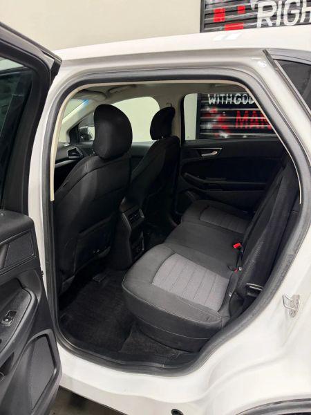 2018 Ford Edge SE