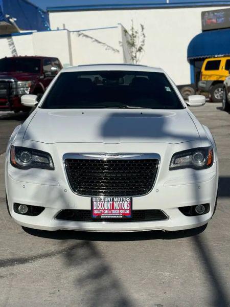 2012 Chrysler 300 SRT8