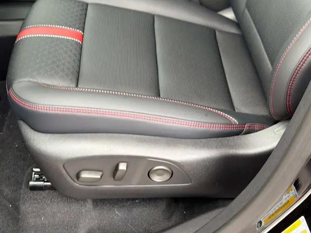2026 Chevrolet Traverse FWD RS