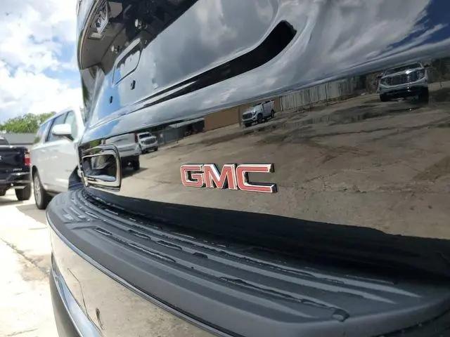 2026 GMC Yukon 4WD Denali