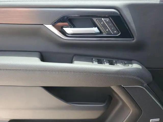 2026 GMC Yukon 4WD Denali