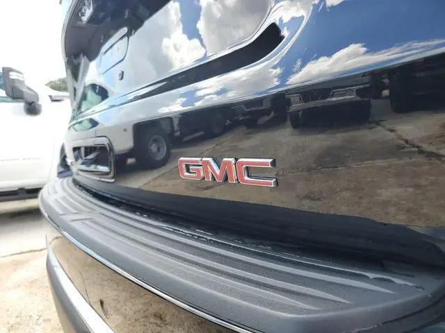 2026 GMC Yukon 4WD Denali