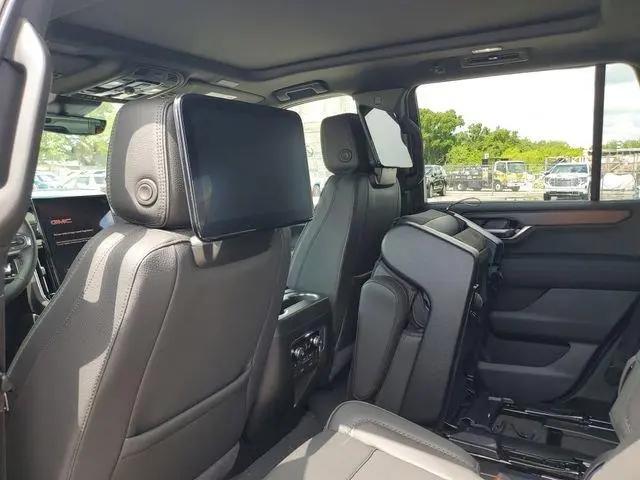 2026 GMC Yukon 4WD Denali