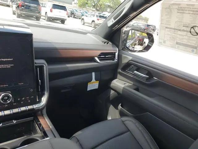 2026 GMC Yukon 4WD Denali