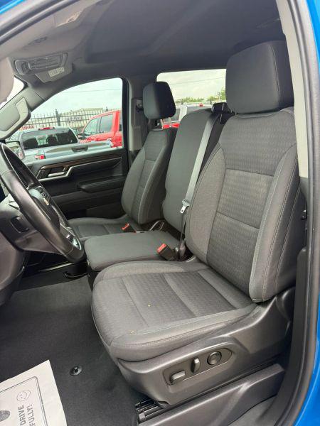 2023 Chevrolet Silverado 1500 2WD Crew Cab Short Bed LT