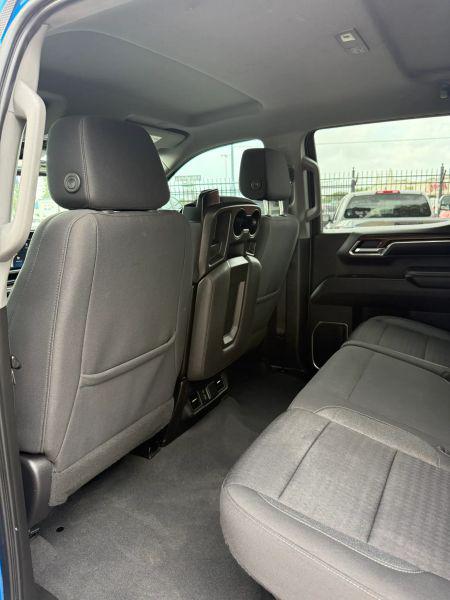2023 Chevrolet Silverado 1500 2WD Crew Cab Short Bed LT