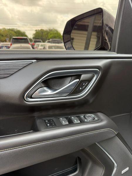 2021 GMC Yukon XL 4WD SLT