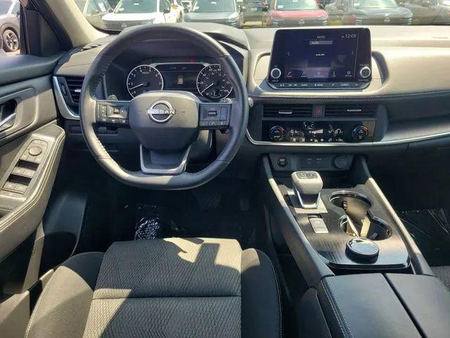 2025 Nissan Rogue SV Intelligent AWD
